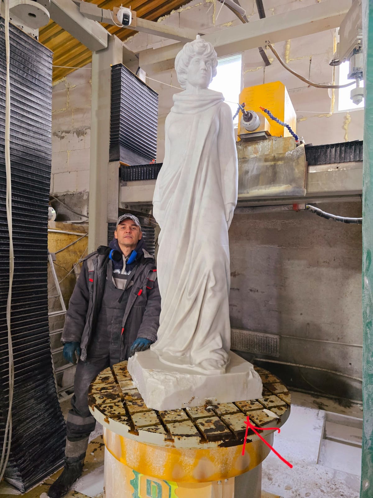 ultimo caso aziendale circa Macchina per incisione CNC a 4 assi a Mosca